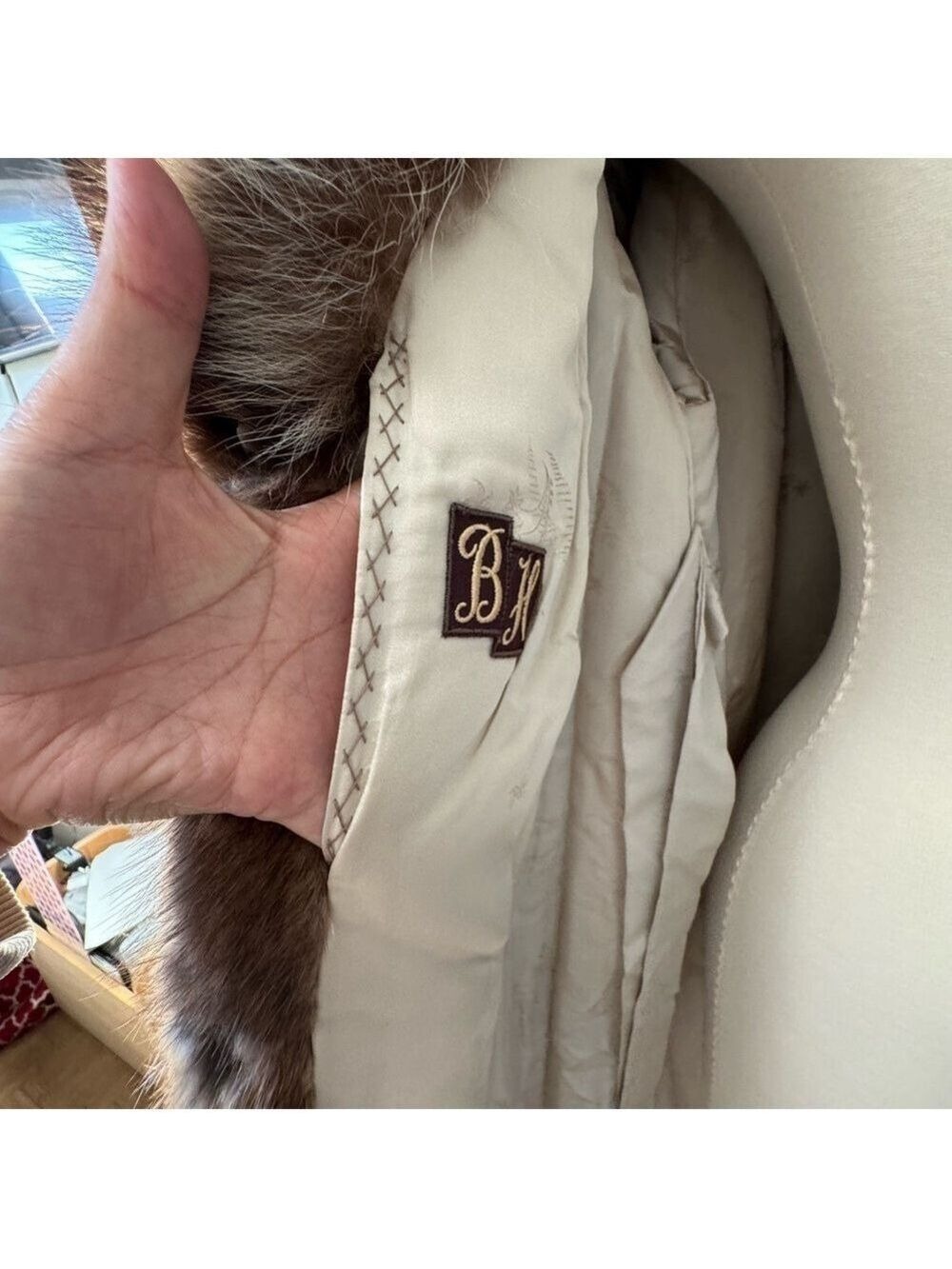 Vintage x Majestic Fur Company Toronto Canada Luxurious Brown Fur Coat M -L - Picture 6 of 12